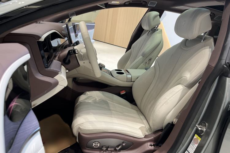 Used Denza Z9GT 2024 1100 Four-Wheel Drive Ultra Version Interior 5