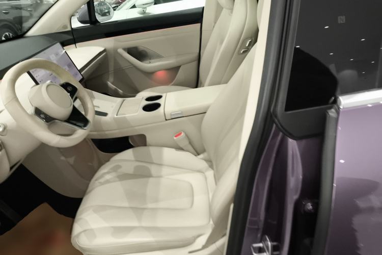 Used Hima Luxeed R7 2024 All-Electric 667 km Max