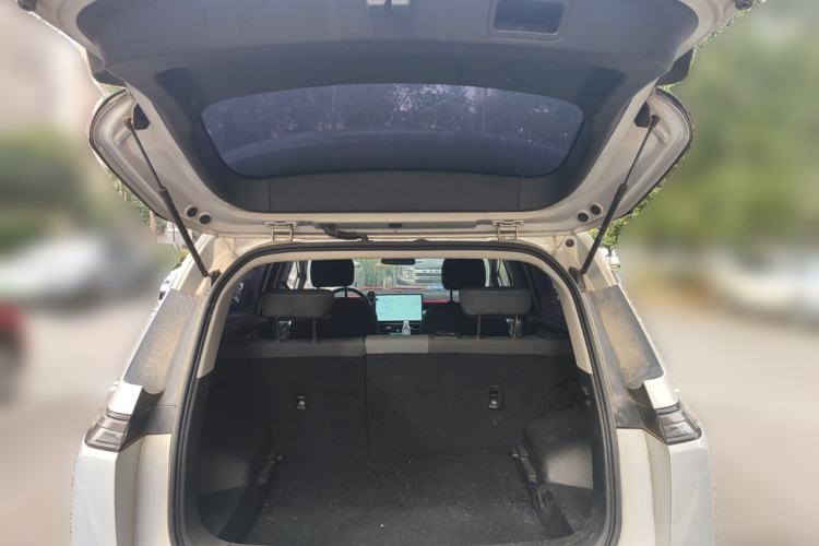 Used AION Y 2024 Younger Trunk