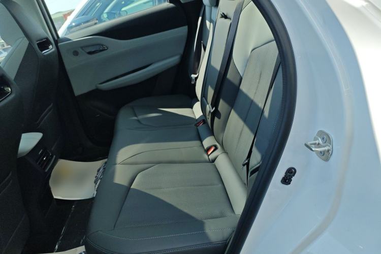 Used CHANGAN UNI-Z New Energy 2025 Model, Smart New Blue Whale 125km Ultra-Strong Version Left Rear Seat