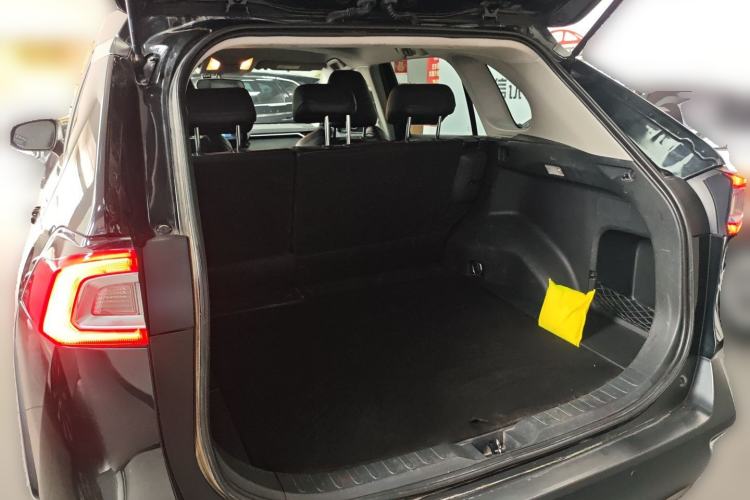 Used Toyota Wildlander 2022 2.0L CVT Two-Wheel Drive Leading Edition
