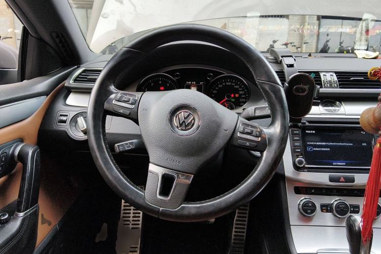 Used Volkswagen FAW-Volkswagen CC 2015 1.8TSI Luxury Model Steering Wheel