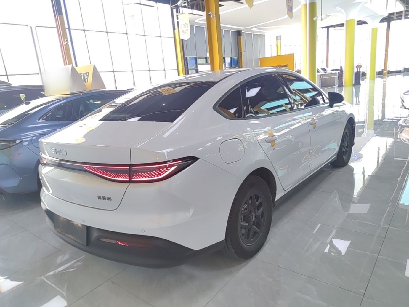 BYD Seal 05 DM-i 2025 DM-i Smart Drive 55KM Luxury Model — снимка 6