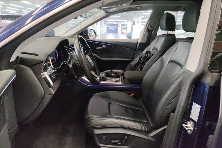 Used Audi Q8 2019 55 TFSI Luxury Dynamic Model
