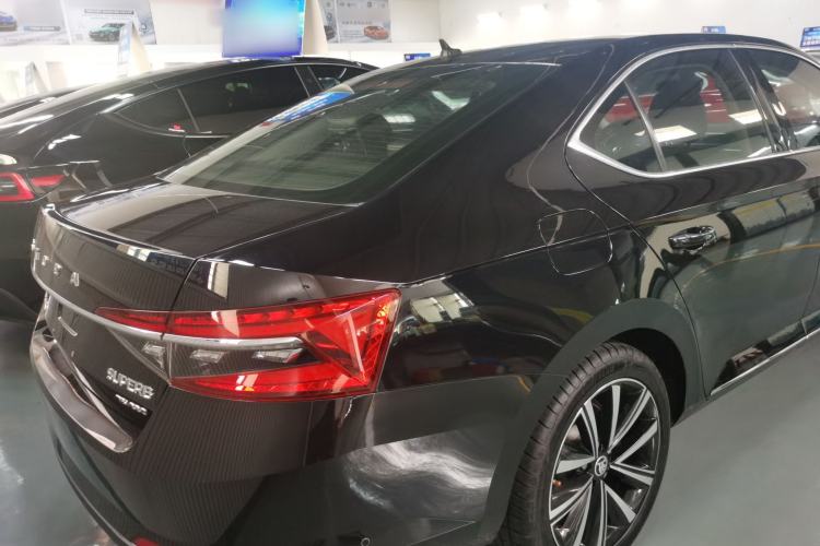 Used Skoda Superb 2019 TSI330 DSG Comfort Edition Rear Right 45 Deg