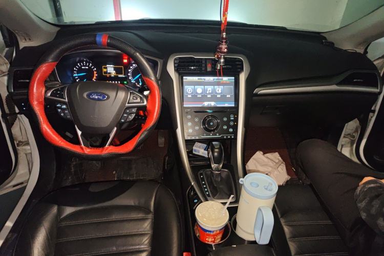 Used Ford Mondeo 2013 1.5L GTDi180 Fashion Edition Center Console