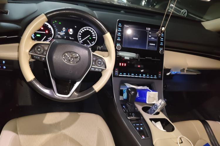 Used Toyota Avalon 2019 Dual-Engine 2.5L Luxury Edition China VI Standard Center Console
