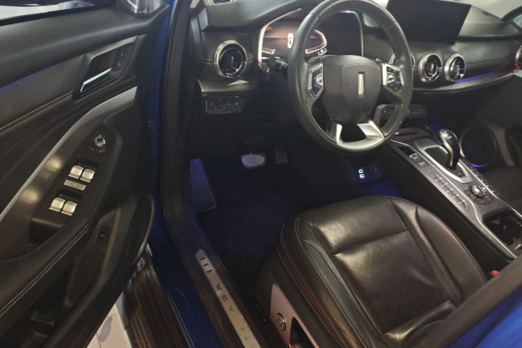 Used Wey VV6 2020 2.0T Two-Wheel Drive Smart Enjoyment+
