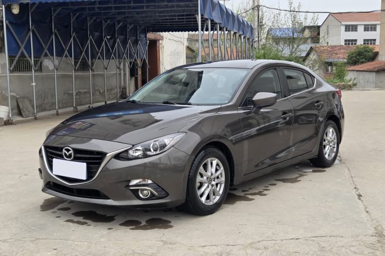 Used Mazda 3 Axela 2016 Sedan 1.5L Automatic Comfort Model