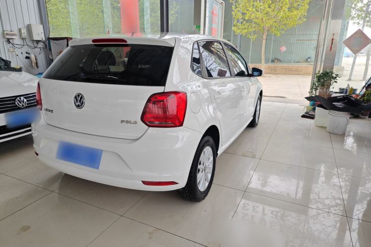 Used Volkswagen Polo 2016 1.4L Manual Fashion Model Exterior 3