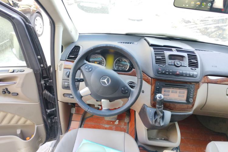 Used Mercedes-Benz Viano 2011 2.5L Navigator Edition