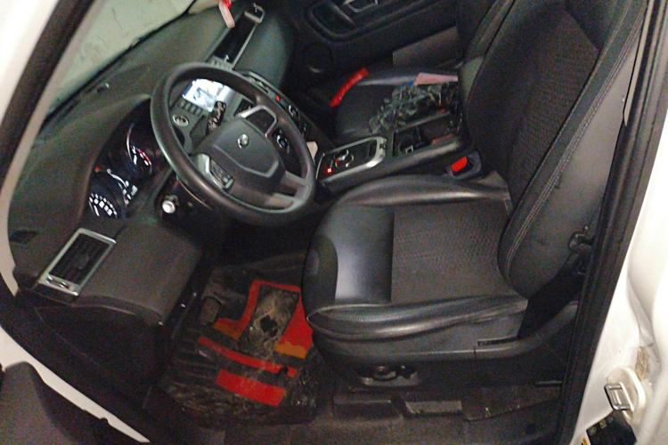 Used Land Rover Discovery Sport 2018 240 PS PURE Edition Left Front Seat