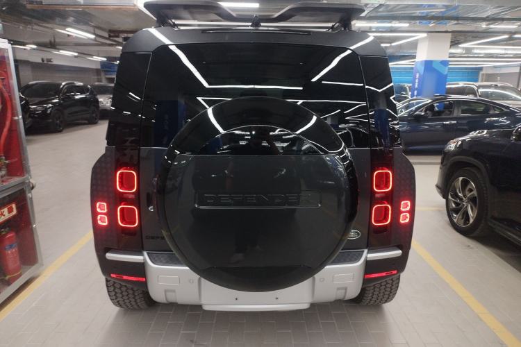 Used Land Rover Defender 2025 110 3.0T P400 Dark Edition Rear