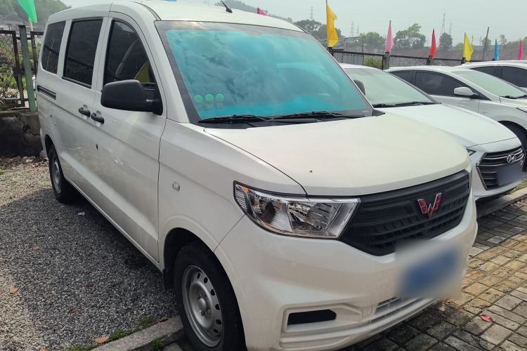 Used Wuling Hongguang V 2022 1.5L Jingqu Version Hydraulic Power Steering LAR Front Right 45 Deg