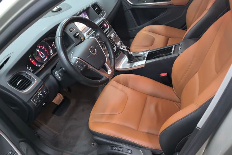 Used Volvo S60 2019 S60L T5 Smart Range Edition