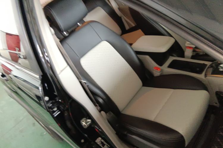 Used Chevrolet Captiva 2014 2.4L Two-Wheel Drive City Edition 5 Seats
