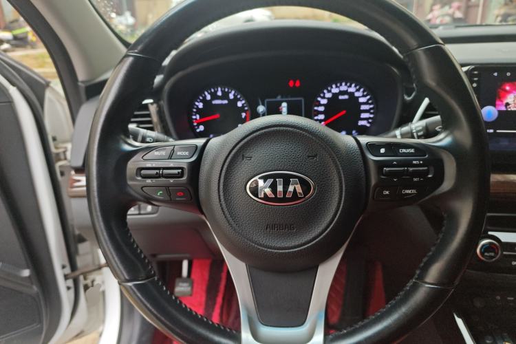 Used Kia K4 2015 1.8L Automatic DLX Special Steering Wheel