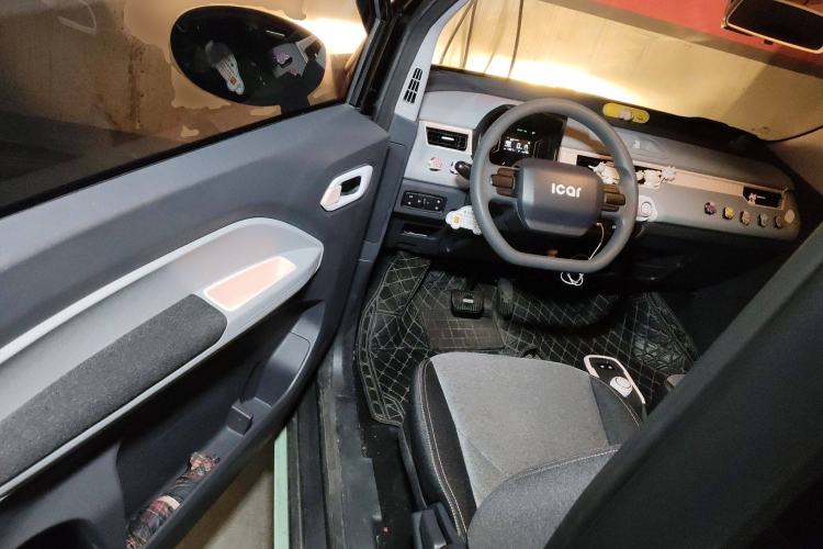 Used Chery New Energy QQ Ice Cream 2022 120km Milkshake Phosphate Lithium-Iron Driver Seat