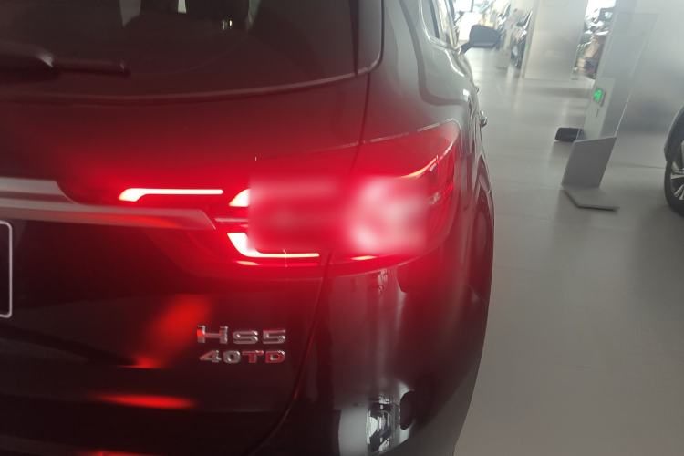 Used Hongqi HS5 2022 Revised Version 2.0T Smart Connect Flagship Edition
