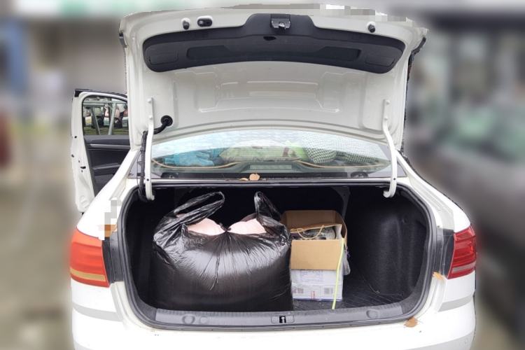 Used Volkswagen Lavida 2017 1.6L Automatic Comfort Edition Trunk