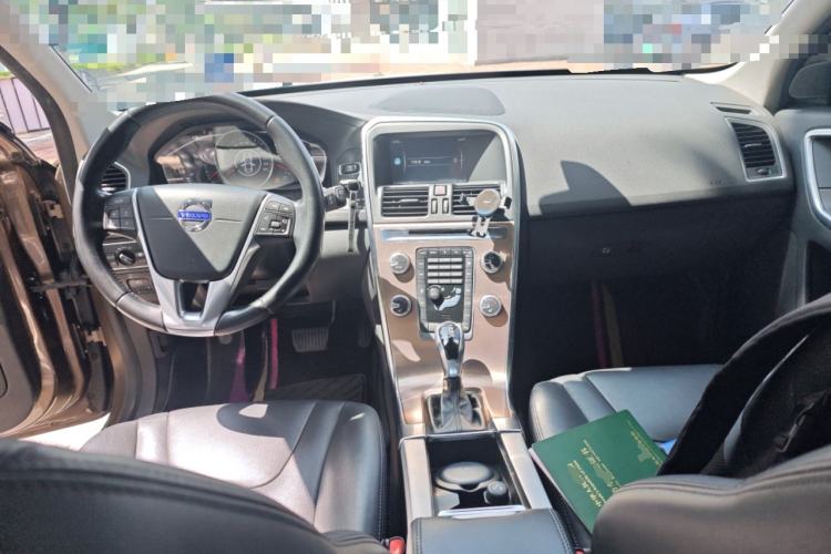 Used Volvo XC60 2015 T5 Smart Upgrade Model
