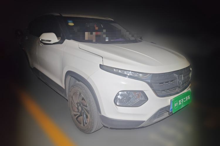 Used Baojun 510 2017 1.5L manual Comfort trim