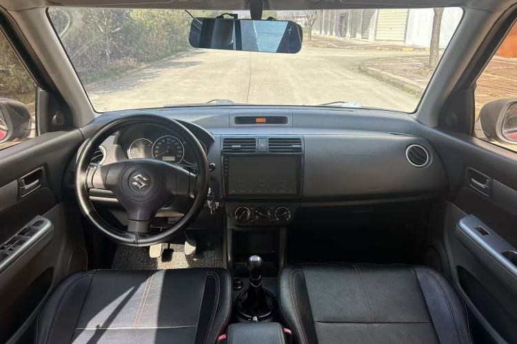 Used Suzuki Swift 2016 1.5L Manual Fashion Model
