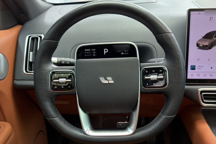 Used Li Auto L8 2023 Pro Model Interior 10