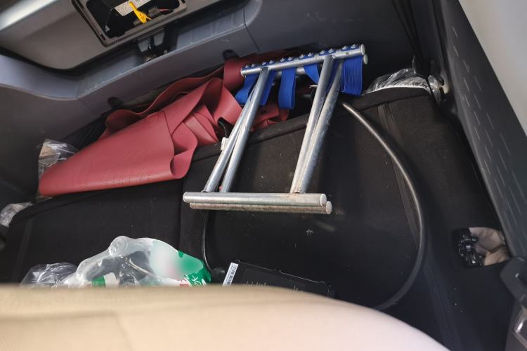 Used Chery QQ Ice Cream 2024 Edition Youth Version 205km Sundae Left Rear Seat