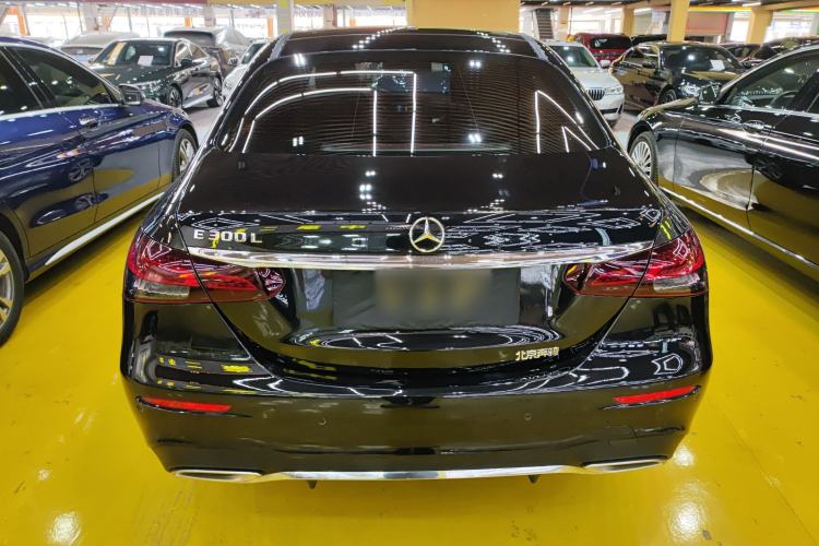 Used Mercedes-Benz E-Class 2022 Revised Version E 300 L Sporty and Stylish Edition
