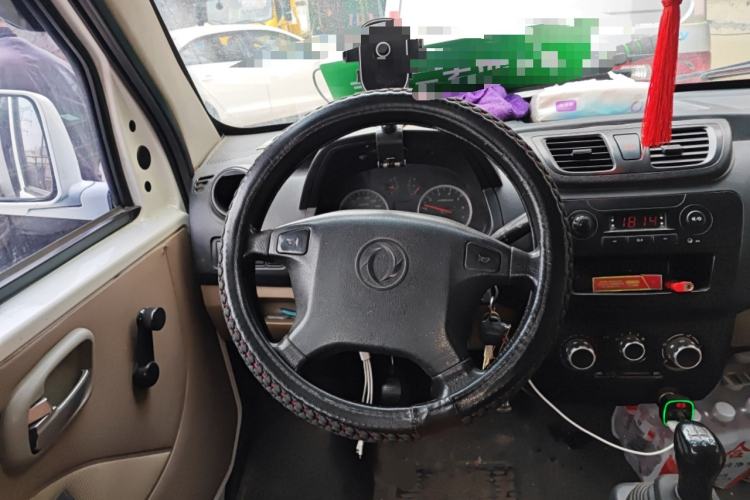 Used Dongfeng Xiaokang V29 2012 1.2L Standard Version Steering Wheel