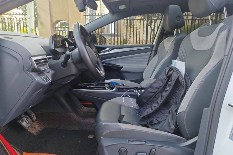 Used Volkswagen ID.4 CROZZ 2021 Long-Range PRO Two-Wheel Drive Version