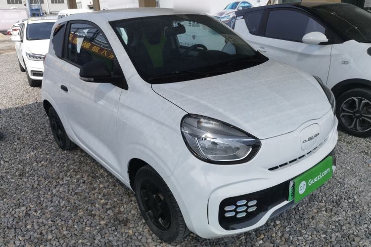 Used Roewe Clever 2021 302km All-Round Version Front Right 45 Deg