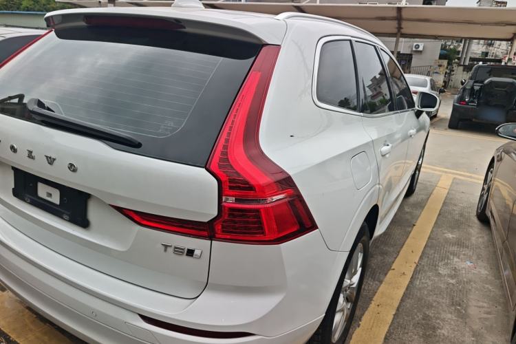 Used Volvo XC60 2019 T5 4x4 Smart Edition China V Standard