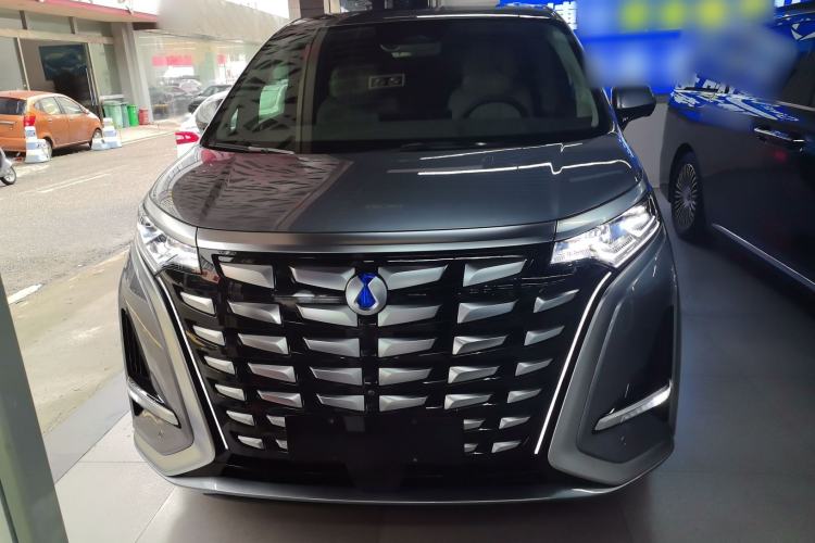 Used Denza D9 2022 DM-i 970 Four-Wheel Drive Flagship Model