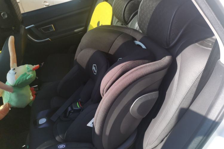 Used Land Rover Discovery Sport 2018 240 PS SE Version