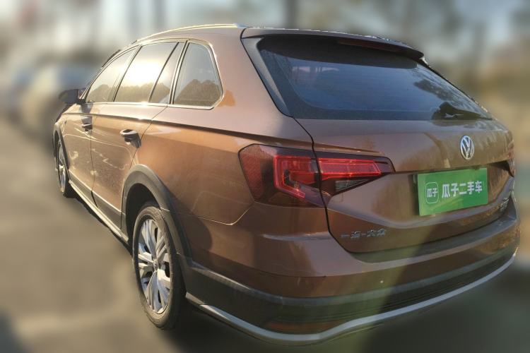 Used Volkswagen C-TREK 2017 230TSI DSG Comfort Version
