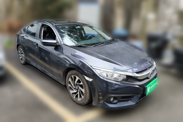 Used Honda Civic 2016 220TURBO Manual Luxury Edition Front Right 45 Deg