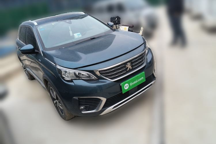 Used Peugeot 5008 2017 380THP 7-Seater Elite Edition Front Right 45 Deg