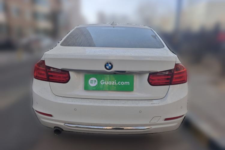 Used BMW 3 Series 2015 320i Luxury Line Stylish Edition
