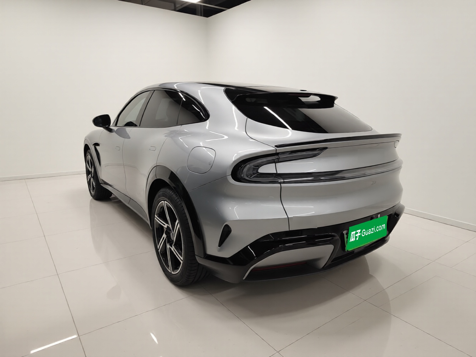 Xiaomi Auto YU7 2025 Ultra-Long Range Rear-Wheel Drive Version — снимка 4