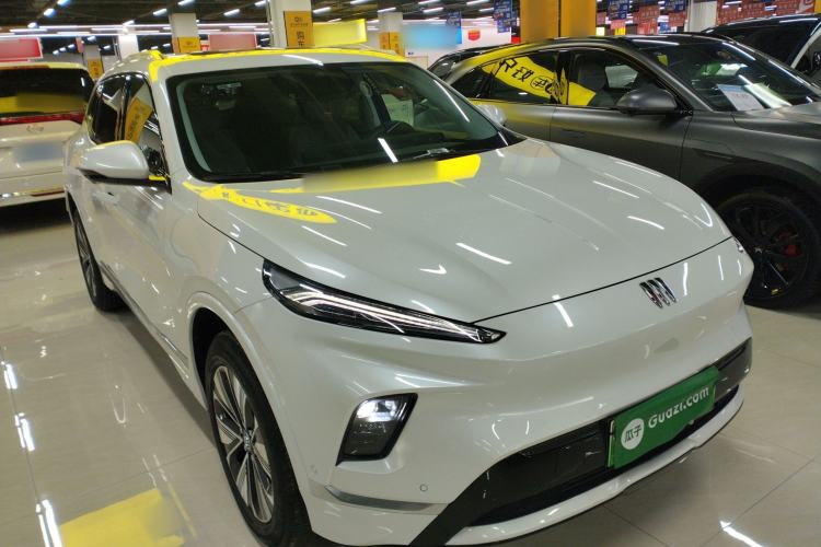 Used Buick E5 2025 Model 620KM Prestige Edition Front Right 45 Deg