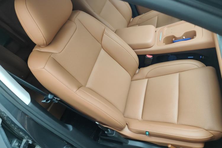 Used Leapmotor C16 2024 Range-Extended 200 Luxury Edition Right Front Seat