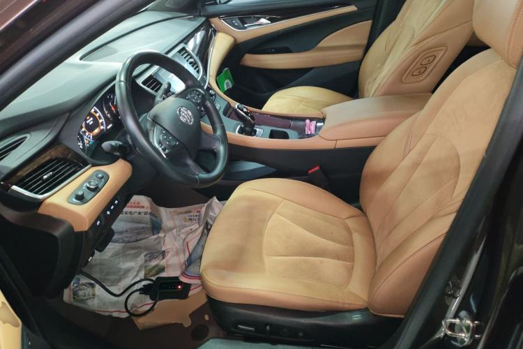 Used Buick LaCrosse 2018 28T Luxury Model