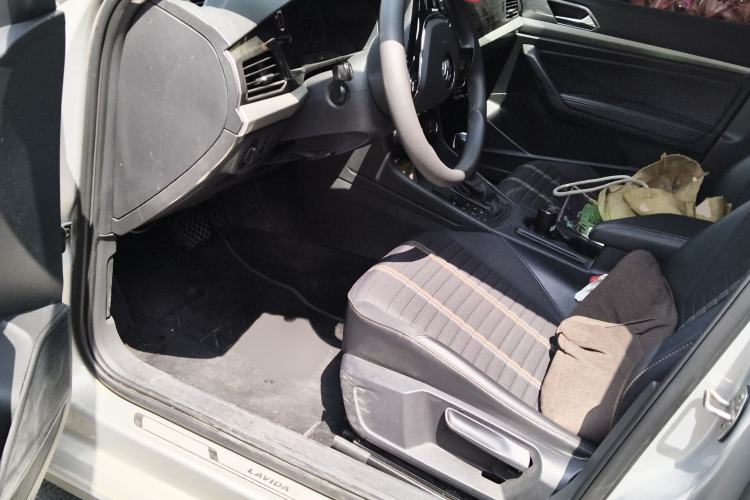 Used Volkswagen Lavida 2019 280TSI DSG Comfort Edition China VI standard Interior 3