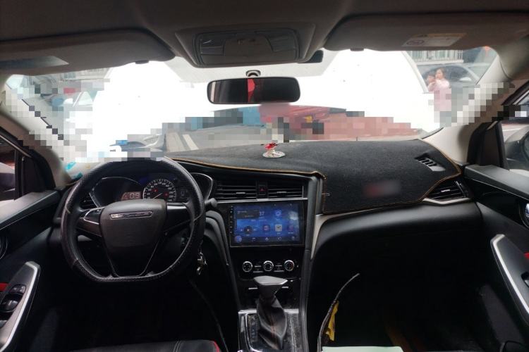 Used Venucia D60 2019 100 000-Yuan Glory 1.6L XE CVT Chenxiang Edition China VI Standard