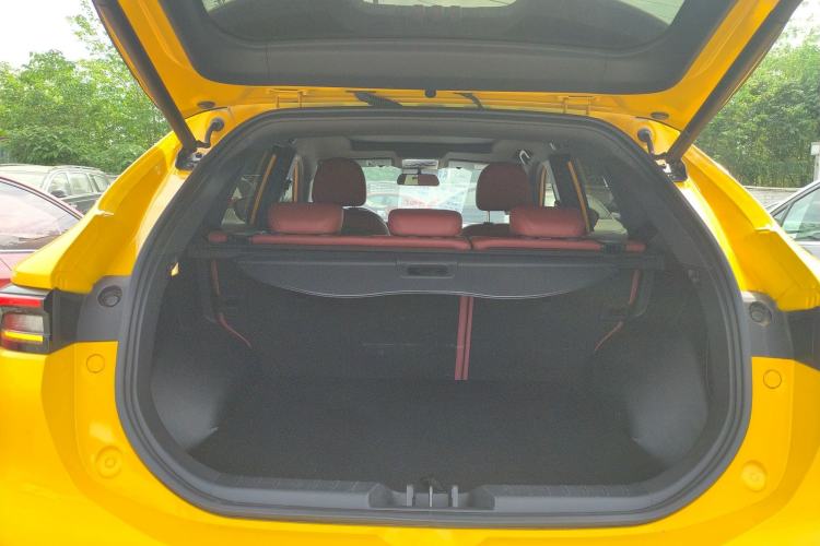 Used FORTHING T5 EVO 2021 1.5TD DCT Starry Edition Trunk