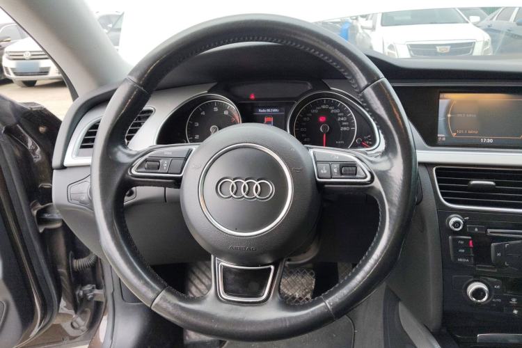 Used Audi A5 2016 Facelift Coupe 35 TFSI Ambition Edition Steering Wheel