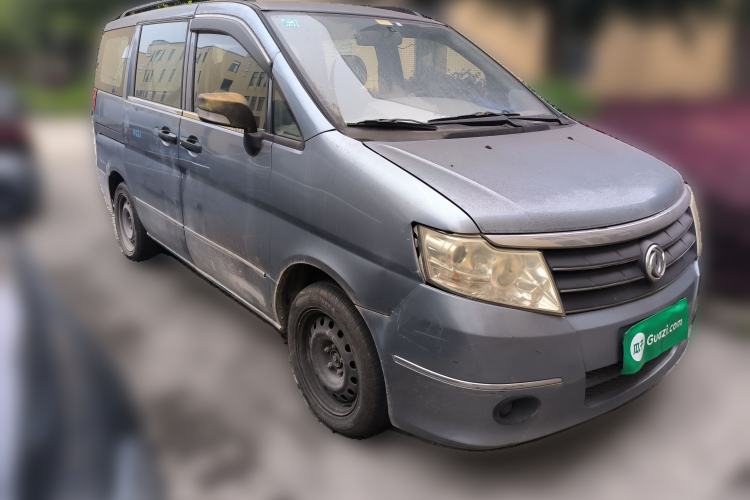 Used Dongfeng Shuaike 2013 Revised Version 1.5L Manual Comfort Trim 7 Seats China IV Standard
