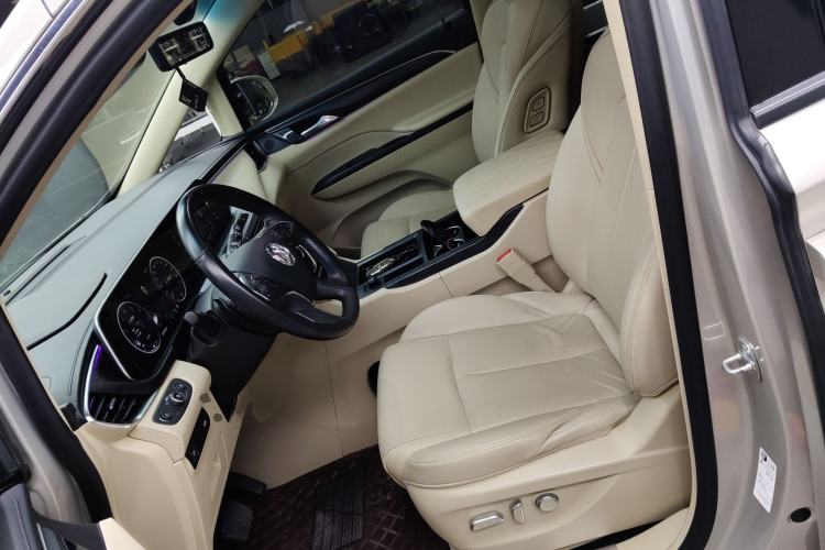 Used Buick GL8 2022 ES Landtrek 653T Luxury Edition
